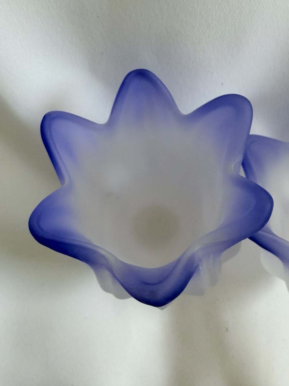 PartyLite Retired Purple Tulip Peglites P7118 Frosted Glass Votive Candle Holder - Picture 2 of 6